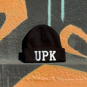 UPK beanie in black